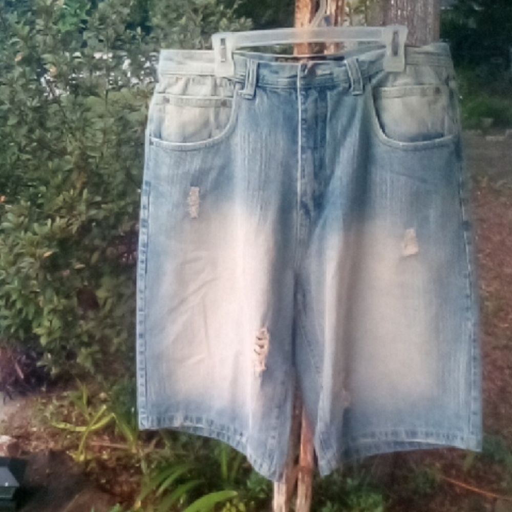 Men's Distressed Denim Shorts
